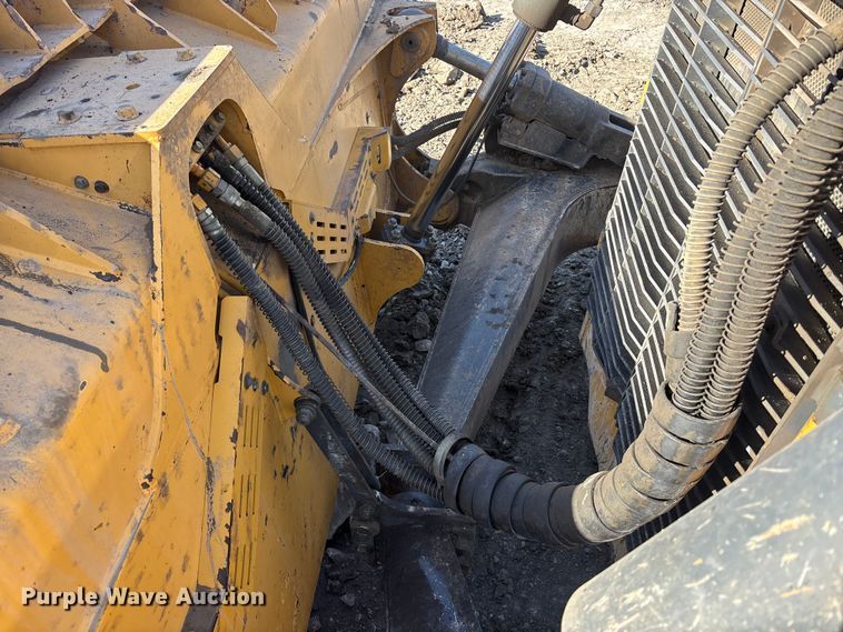 image for item FO3574 2015 John Deere 1050K dozer