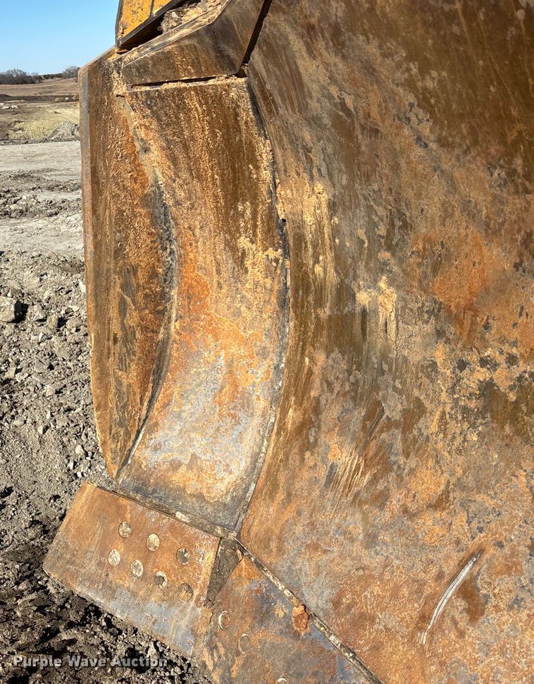 image for item FO3574 2015 John Deere 1050K dozer