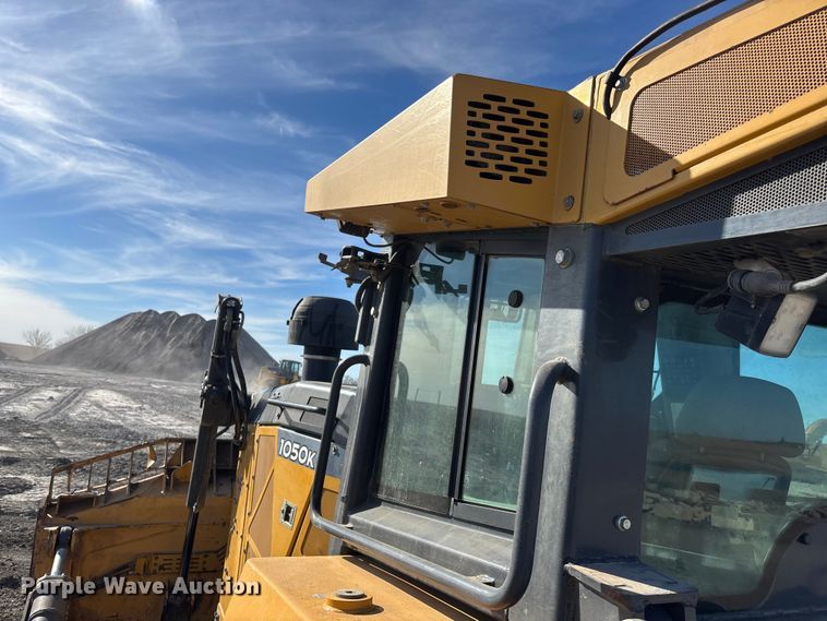 image for item FO3574 2015 John Deere 1050K dozer