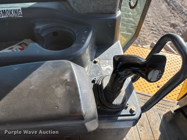 image for item FO3574 2015 John Deere 1050K dozer