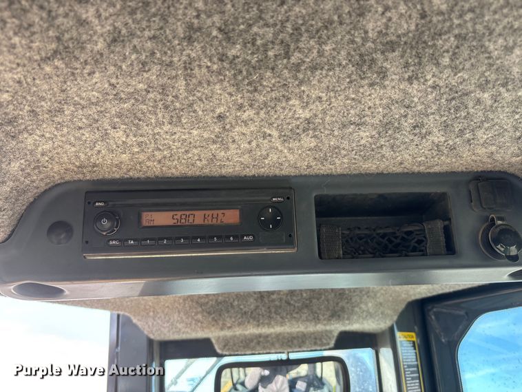 image for item FO3574 2015 John Deere 1050K dozer