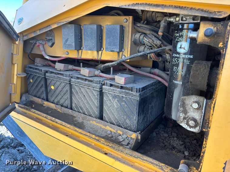 image for item FO3574 2015 John Deere 1050K dozer