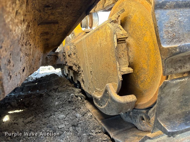 image for item FO3574 2015 John Deere 1050K dozer