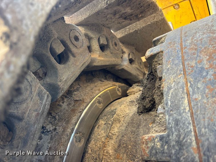 image for item FO3574 2015 John Deere 1050K dozer