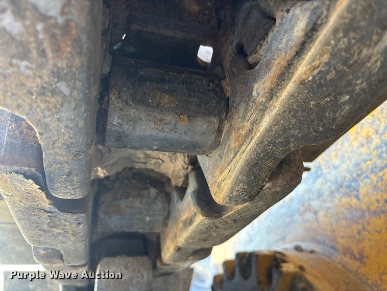 image for item FO3574 2015 John Deere 1050K dozer