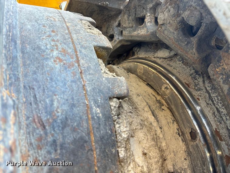 image for item FO3574 2015 John Deere 1050K dozer