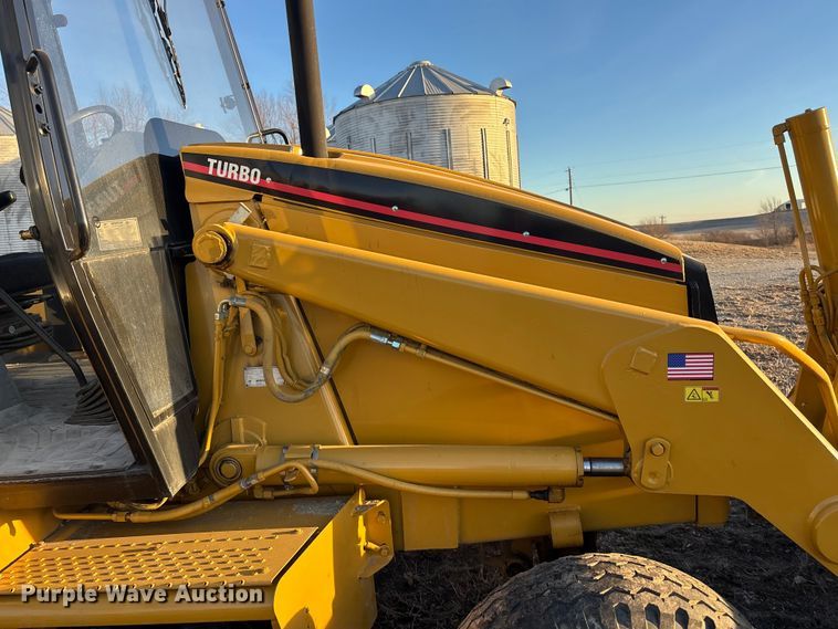 image for item FO3579 1998 Caterpillar 426C backhoe