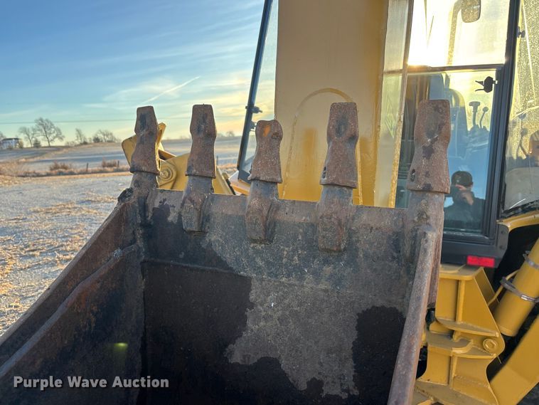 image for item FO3579 1998 Caterpillar 426C backhoe