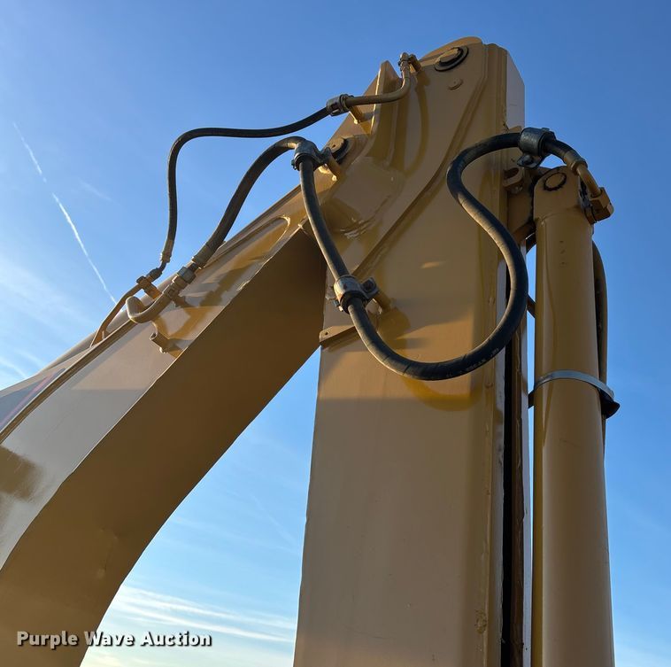 image for item FO3579 1998 Caterpillar 426C backhoe