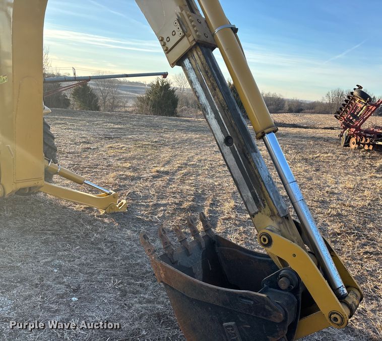 image for item FO3579 1998 Caterpillar 426C backhoe