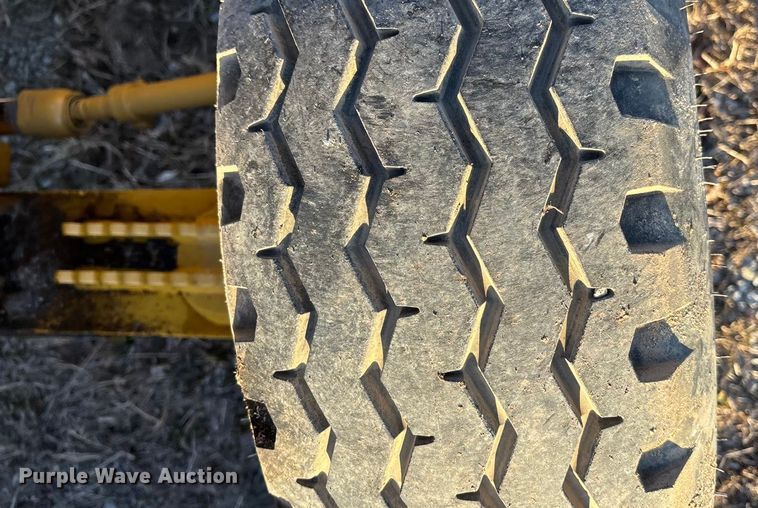 image for item FO3579 1998 Caterpillar 426C backhoe