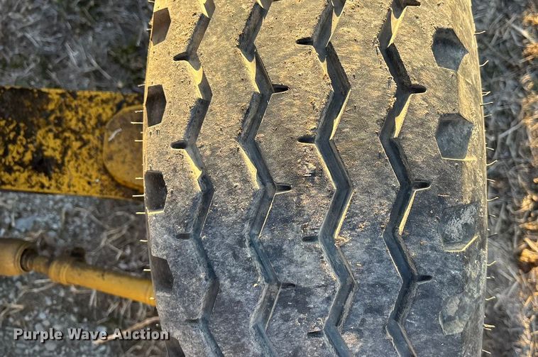 image for item FO3579 1998 Caterpillar 426C backhoe