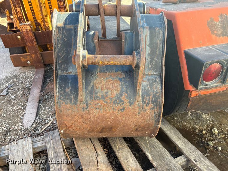 image for item FO3579 1998 Caterpillar 426C backhoe