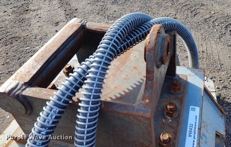 image for item IH9432 2016 B&D Fabricators Atlas plate compactor