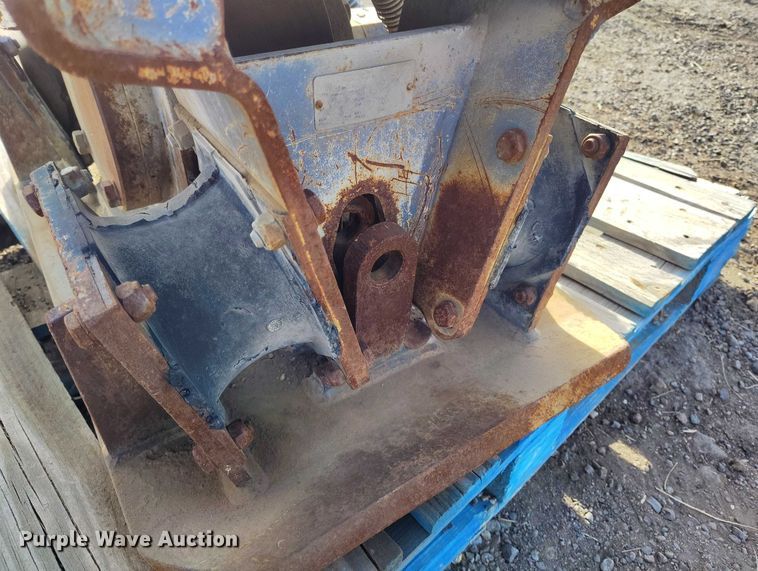 image for item IH9432 2016 B&D Fabricators Atlas plate compactor