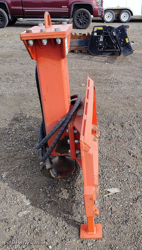 image for item IH9433 Eterra BPD-750 skid steer post driver