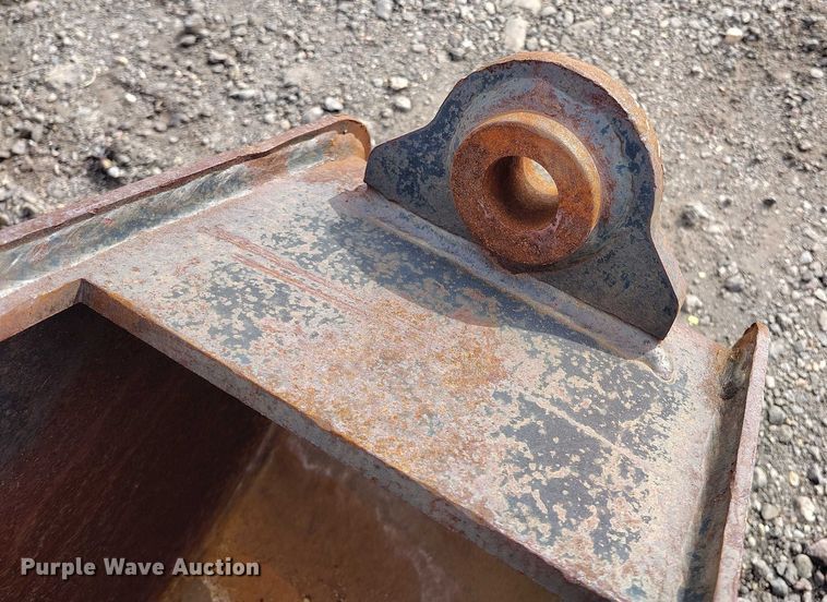 image for item IH9436 (2) Tag excavator buckets