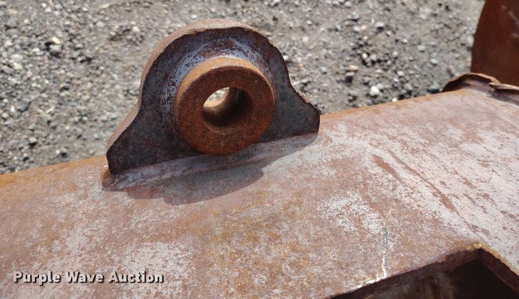 image for item IH9436 (2) Tag excavator buckets