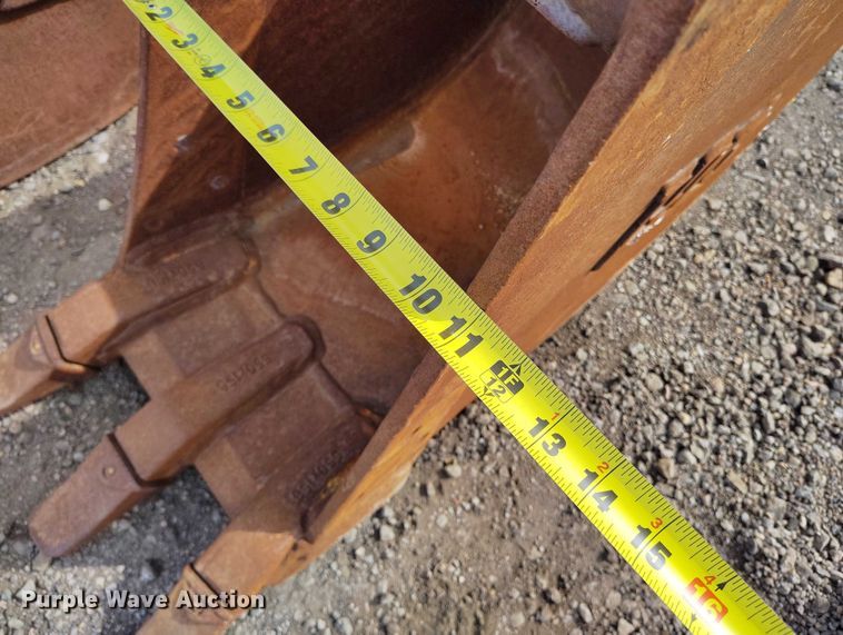 image for item IH9436 (2) Tag excavator buckets