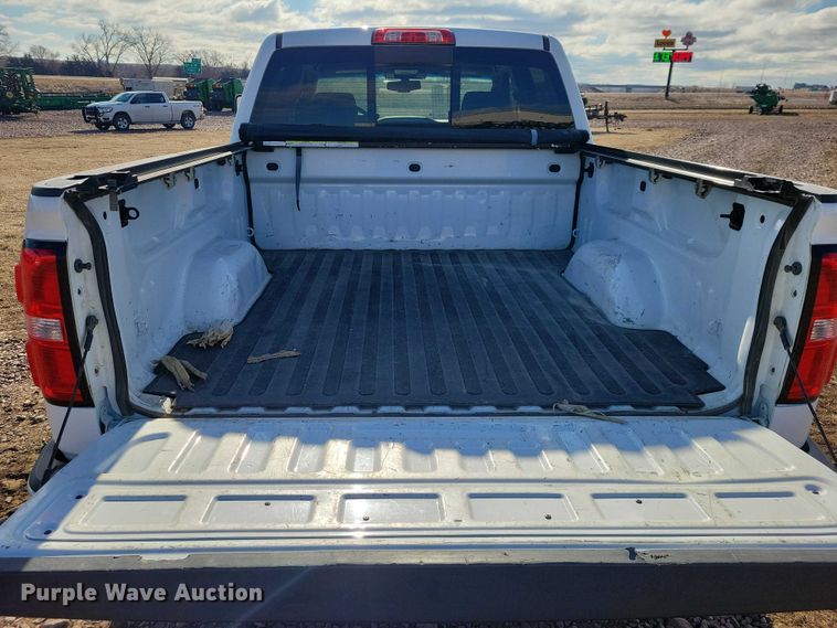 image for item NK9766 2017 GMC Sierra 1500 Crew Cab pickup truck