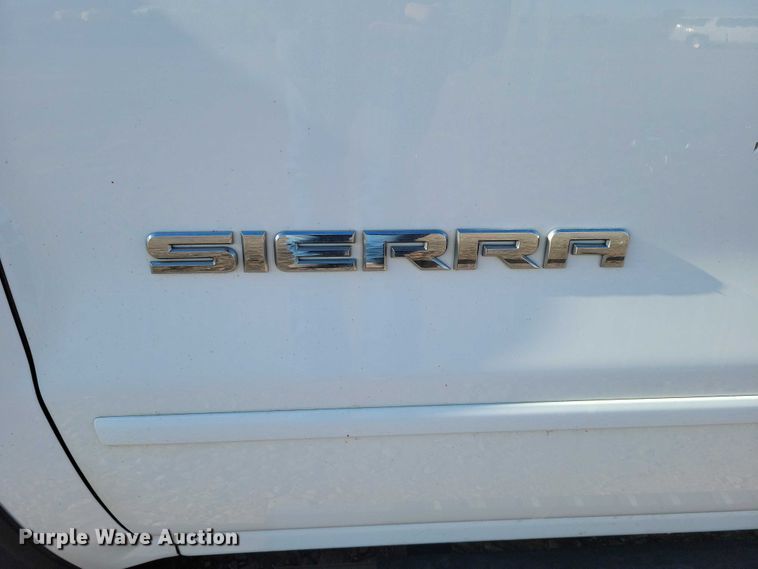 image for item NK9766 2017 GMC Sierra 1500 Crew Cab pickup truck