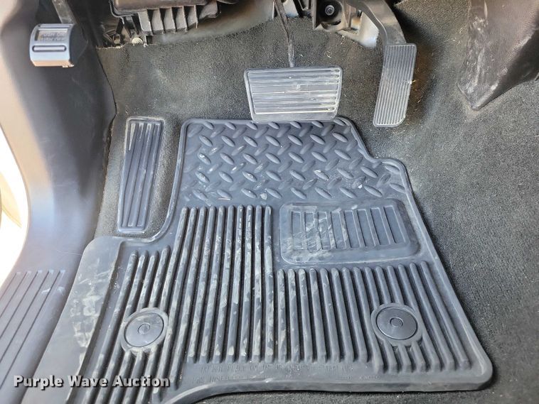 image for item NK9766 2017 GMC Sierra 1500 Crew Cab pickup truck