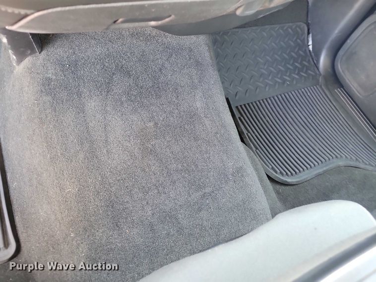 image for item NK9766 2017 GMC Sierra 1500 Crew Cab pickup truck