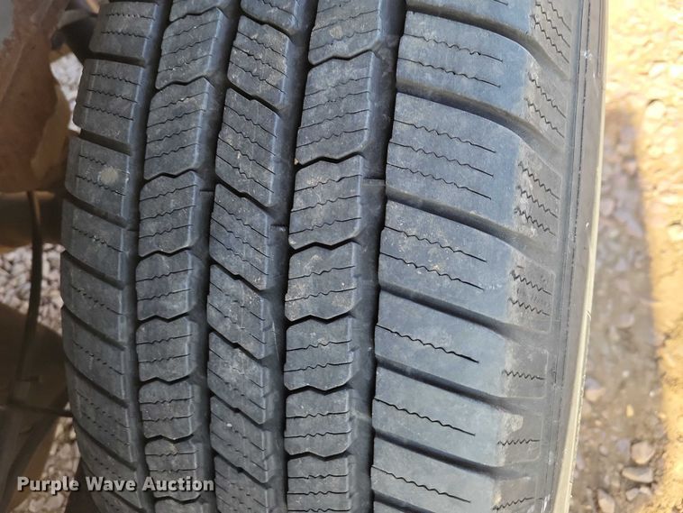 image for item NK9766 2017 GMC Sierra 1500 Crew Cab pickup truck