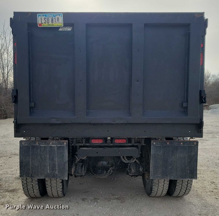 image for item NK9771 2017 Volvo VHD64F dump truck