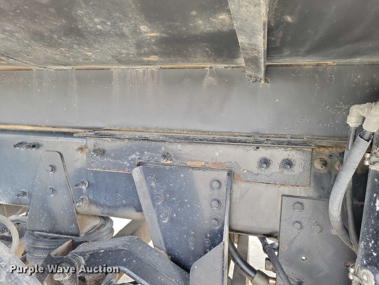 image for item NK9771 2017 Volvo VHD64F dump truck