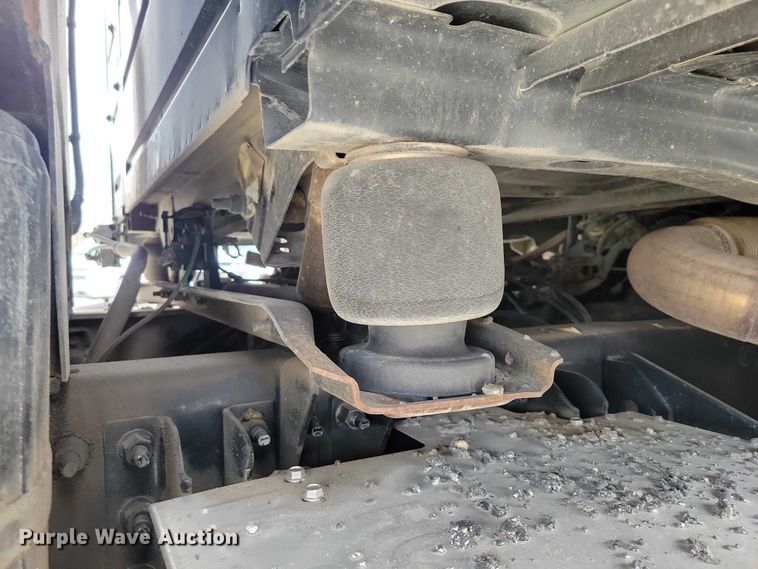 image for item NK9771 2017 Volvo VHD64F dump truck