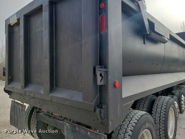 image for item NK9771 2017 Volvo VHD64F dump truck