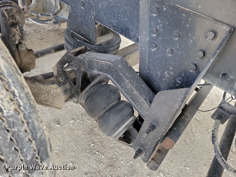 image for item NK9771 2017 Volvo VHD64F dump truck