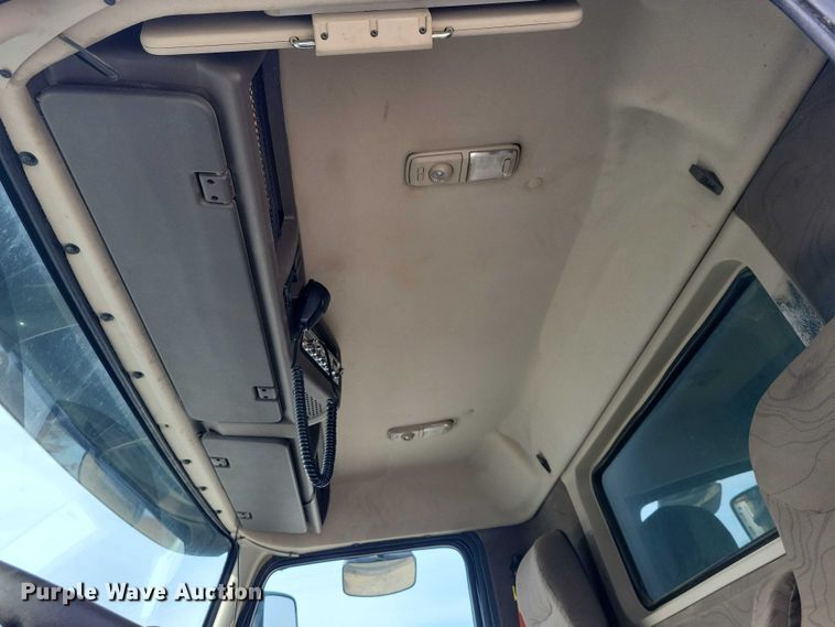 image for item NK9771 2017 Volvo VHD64F dump truck