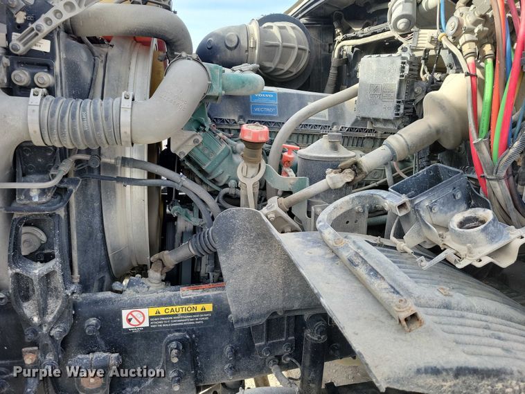 image for item NK9771 2017 Volvo VHD64F dump truck