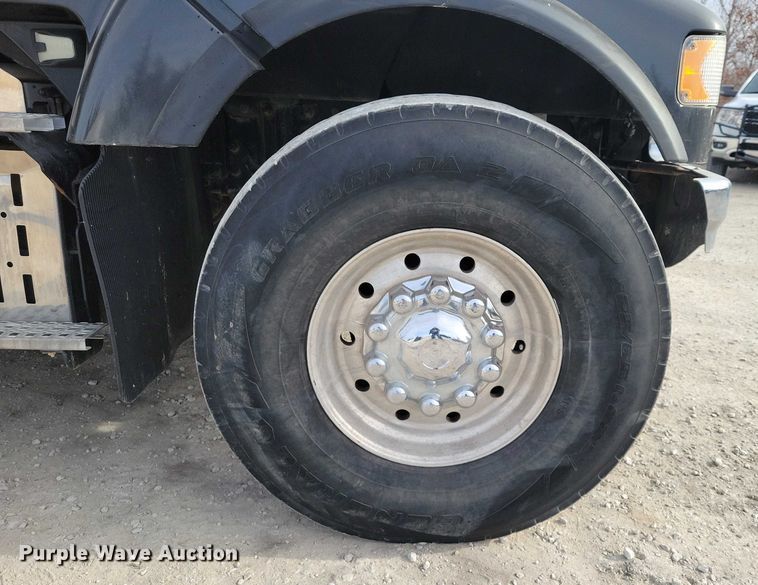 image for item NK9771 2017 Volvo VHD64F dump truck