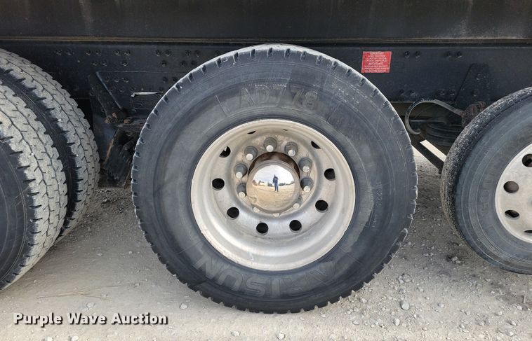 image for item NK9771 2017 Volvo VHD64F dump truck