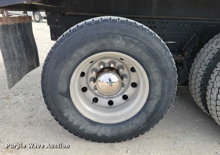 image for item NK9771 2017 Volvo VHD64F dump truck