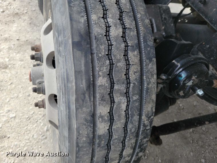 image for item NK9771 2017 Volvo VHD64F dump truck