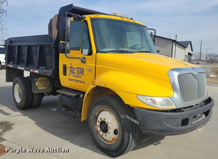 image for item NK9781 2008 International 4300 dump truck