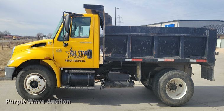 image for item NK9781 2008 International 4300 dump truck