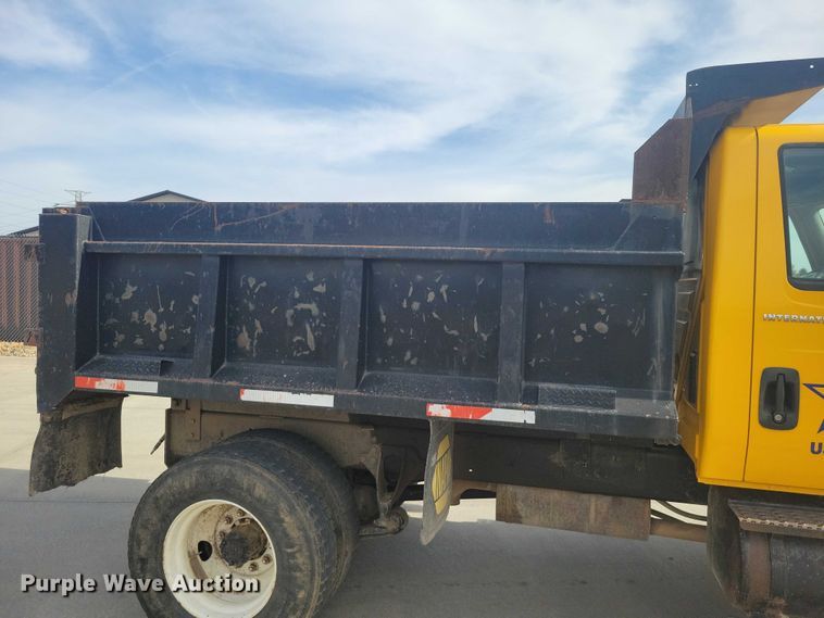 image for item NK9781 2008 International 4300 dump truck
