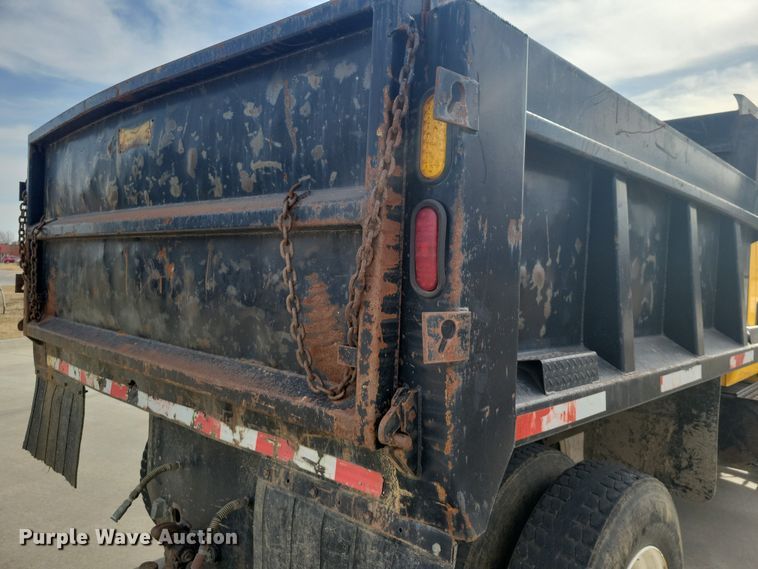 image for item NK9781 2008 International 4300 dump truck