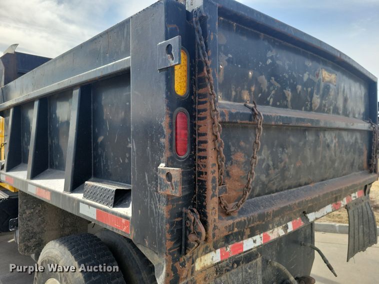 image for item NK9781 2008 International 4300 dump truck