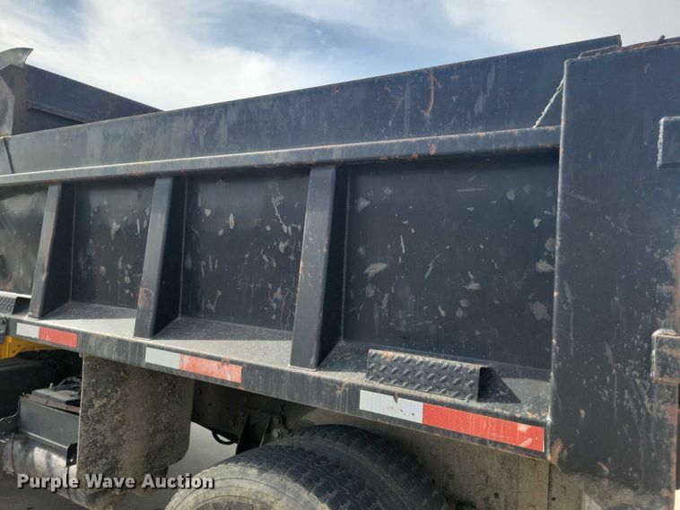 image for item NK9781 2008 International 4300 dump truck