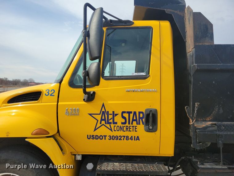 image for item NK9781 2008 International 4300 dump truck