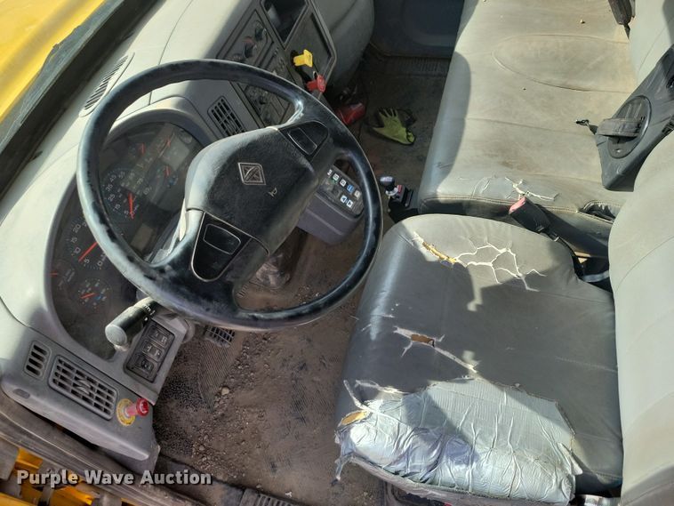 image for item NK9781 2008 International 4300 dump truck