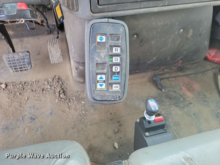 image for item NK9781 2008 International 4300 dump truck