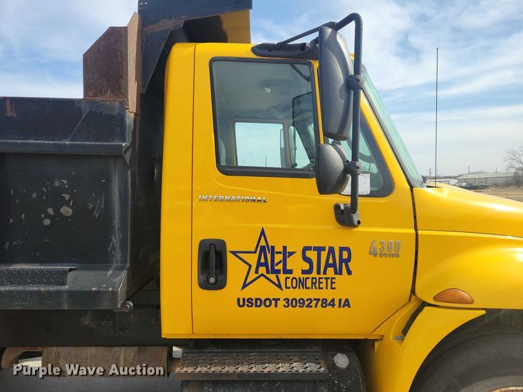 image for item NK9781 2008 International 4300 dump truck