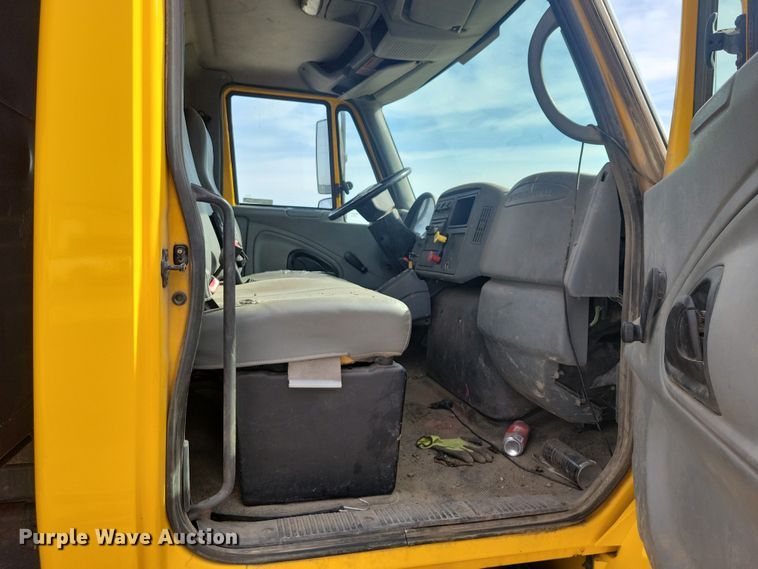 image for item NK9781 2008 International 4300 dump truck